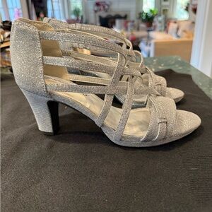 Easy Street Sparkling Silver Strappy Heels. CINDERELLA GOES TO THE BALL✨